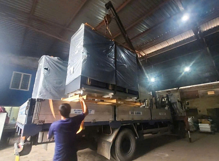 Vận chuyển máy công trình