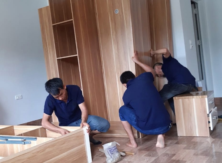 Tháo lắp vận chuyển tủ gỗ