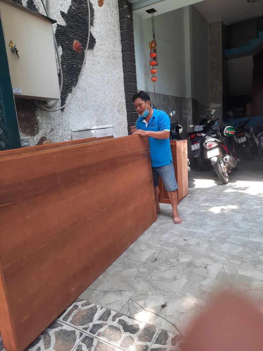 Vận chuyển bàn ghế gỗ